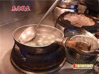 菌菇荠菜丸子怎么做，菌菇荠菜丸子怎么做好吃，菌菇荠菜丸子做法