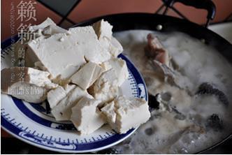 老豆腐炖黑鱼怎么做，老豆腐炖黑鱼怎么做好吃，老豆腐炖黑鱼做法