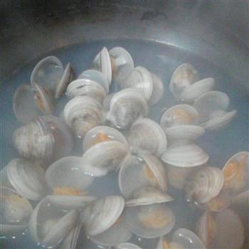 河鲫鱼蛤蜊汤怎么做，河鲫鱼蛤蜊汤怎么做好吃，河鲫鱼蛤蜊汤做法