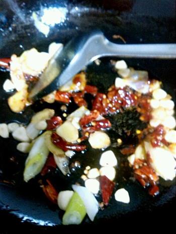 爆炒花甲肉怎么做，爆炒花甲肉怎么做好吃，爆炒花甲肉做法