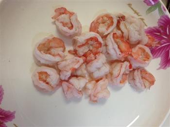 金鱼蛋饺烩虾仁怎么做，金鱼蛋饺烩虾仁怎么做好吃，金鱼蛋饺烩虾仁做法