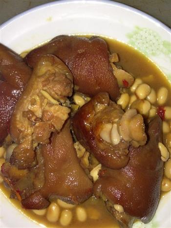 黄豆猪蹄怎么做，黄豆猪蹄怎么做好吃，黄豆猪蹄做法