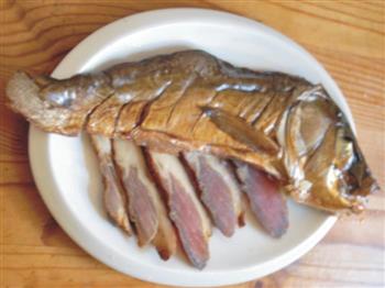 腊肉蒸鱼怎么做，腊肉蒸鱼怎么做好吃，腊肉蒸鱼做法
