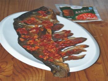 腊肉蒸鱼怎么做，腊肉蒸鱼怎么做好吃，腊肉蒸鱼做法