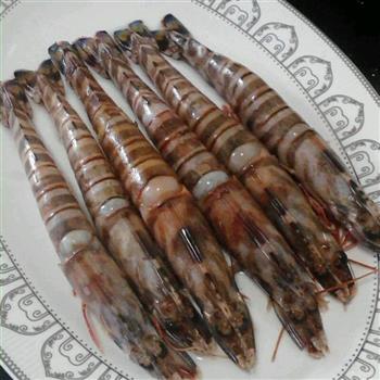红烧天然野生虾怎么做，红烧天然野生虾怎么做好吃，红烧天然野生虾做法