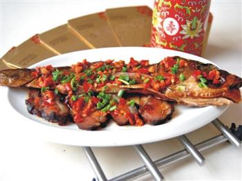 腊肉蒸鱼怎么做，腊肉蒸鱼怎么做好吃，腊肉蒸鱼做法