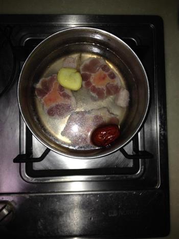 番茄土豆牛尾汤怎么做，番茄土豆牛尾汤怎么做好吃，番茄土豆牛尾汤做法