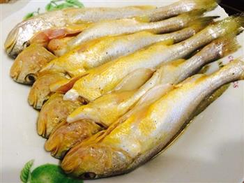笋尖豆腐清炖小黄鱼怎么做，笋尖豆腐清炖小黄鱼怎么做好吃，笋尖豆腐清炖小黄鱼做法