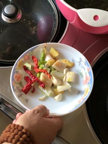 清炖花莲鱼头怎么做，清炖花莲鱼头怎么做好吃，清炖花莲鱼头做法