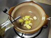 蘑菇肉排煲怎么做，蘑菇肉排煲怎么做好吃，蘑菇肉排煲做法