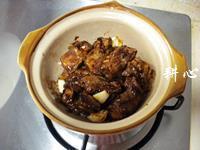 蘑菇肉排煲怎么做，蘑菇肉排煲怎么做好吃，蘑菇肉排煲做法