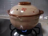 茼蒿鲫鱼汤怎么做，茼蒿鲫鱼汤怎么做好吃，茼蒿鲫鱼汤做法