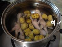 栗子凤爪汤怎么做，栗子凤爪汤怎么做好吃，栗子凤爪汤做法