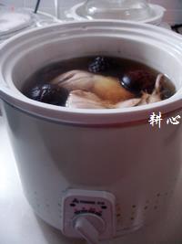 海参香菇煲鸡汤怎么做，海参香菇煲鸡汤怎么做好吃，海参香菇煲鸡汤做法