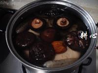 海参香菇煲鸡汤怎么做，海参香菇煲鸡汤怎么做好吃，海参香菇煲鸡汤做法