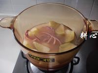 青萝卜马蹄鱿鱼汤怎么做，青萝卜马蹄鱿鱼汤怎么做好吃，青萝卜马蹄鱿鱼汤做法