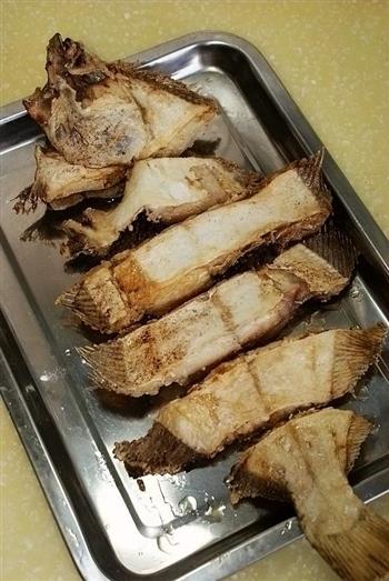 蒜蓉辣酱烧偏口鱼怎么做，蒜蓉辣酱烧偏口鱼怎么做好吃，蒜蓉辣酱烧偏口鱼做法