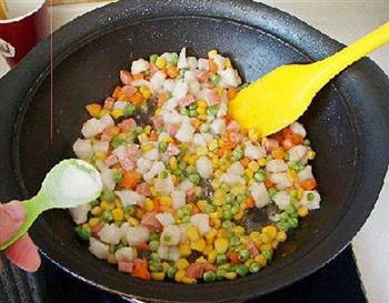 五彩鱼肉丁怎么做，五彩鱼肉丁怎么做好吃，五彩鱼肉丁做法