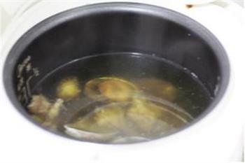 鲍鱼排骨汤怎么做，鲍鱼排骨汤怎么做好吃，鲍鱼排骨汤做法
