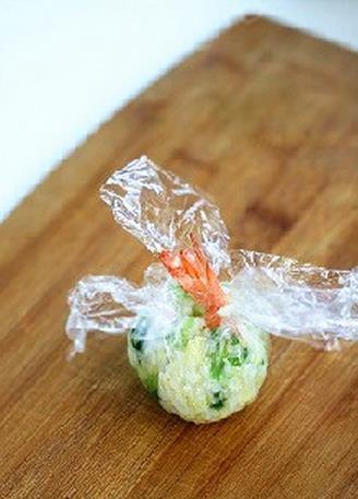 金银鲜虾饭团怎么做，金银鲜虾饭团怎么做好吃，金银鲜虾饭团做法