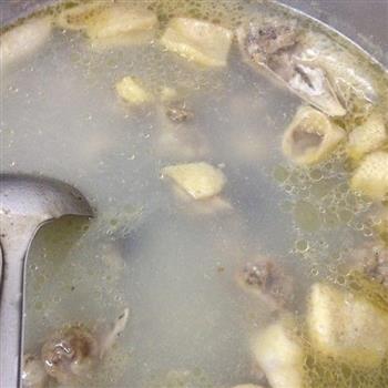 西洋菜鸡汤怎么做，西洋菜鸡汤怎么做好吃，西洋菜鸡汤做法