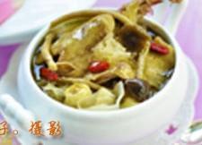 白莲茶树菇乳鸽汤怎么做，白莲茶树菇乳鸽汤怎么做好吃，白莲茶树菇乳鸽汤做法