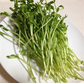 豆苗汤怎么做，豆苗汤怎么做好吃，豆苗汤做法
