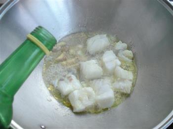 鳕鱼豆腐汤-冬季暖身怎么做，鳕鱼豆腐汤-冬季暖身怎么做好吃，鳕鱼豆腐汤-冬季暖身做法