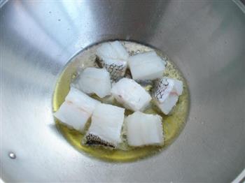 鳕鱼豆腐汤-冬季暖身怎么做，鳕鱼豆腐汤-冬季暖身怎么做好吃，鳕鱼豆腐汤-冬季暖身做法