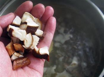 菜芽羊杂汤怎么做，菜芽羊杂汤怎么做好吃，菜芽羊杂汤做法