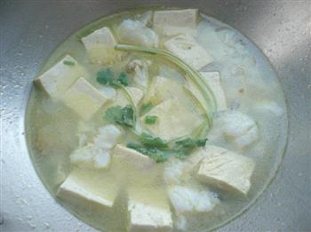 鳕鱼豆腐汤-冬季暖身怎么做，鳕鱼豆腐汤-冬季暖身怎么做好吃，鳕鱼豆腐汤-冬季暖身做法