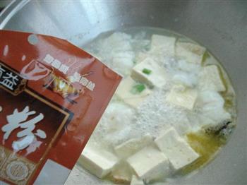 鳕鱼豆腐汤-冬季暖身怎么做，鳕鱼豆腐汤-冬季暖身怎么做好吃，鳕鱼豆腐汤-冬季暖身做法