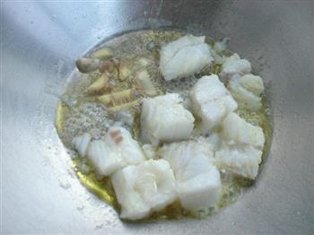鳕鱼豆腐汤-冬季暖身怎么做，鳕鱼豆腐汤-冬季暖身怎么做好吃，鳕鱼豆腐汤-冬季暖身做法