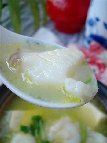 鳕鱼豆腐汤-冬季暖身怎么做，鳕鱼豆腐汤-冬季暖身怎么做好吃，鳕鱼豆腐汤-冬季暖身做法
