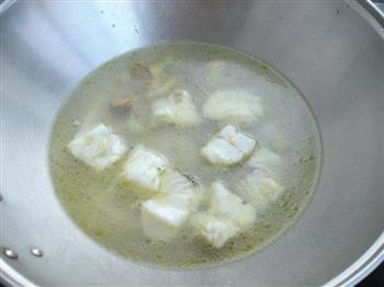 鳕鱼豆腐汤-冬季暖身怎么做，鳕鱼豆腐汤-冬季暖身怎么做好吃，鳕鱼豆腐汤-冬季暖身做法
