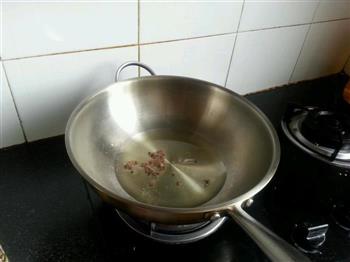 酱炖鲤鱼怎么做，酱炖鲤鱼怎么做好吃，酱炖鲤鱼做法
