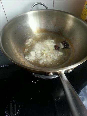 酱炖鲤鱼怎么做，酱炖鲤鱼怎么做好吃，酱炖鲤鱼做法