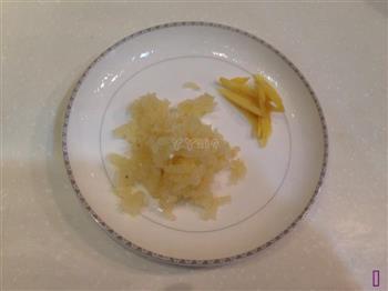 蒜蓉辣椒蒸草鱼怎么做，蒜蓉辣椒蒸草鱼怎么做好吃，蒜蓉辣椒蒸草鱼做法