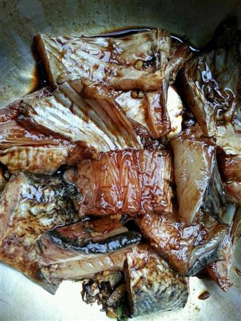 乐乐自家菜-鱼和腊肉合蒸怎么做，乐乐自家菜-鱼和腊肉合蒸怎么做好吃，乐乐自家菜-鱼和腊肉合蒸做法