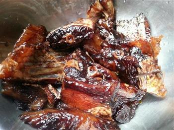 乐乐自家菜-鱼和腊肉合蒸怎么做，乐乐自家菜-鱼和腊肉合蒸怎么做好吃，乐乐自家菜-鱼和腊肉合蒸做法