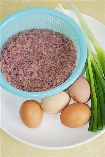 葱香蜢子虾鸡蛋饼怎么做，葱香蜢子虾鸡蛋饼怎么做好吃，葱香蜢子虾鸡蛋饼做法