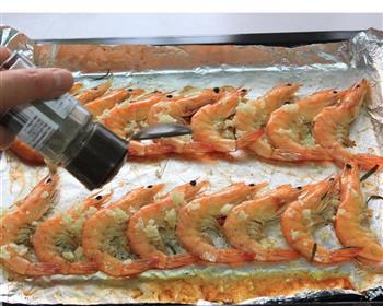用烤箱轻松做-迷迭香烤大虾怎么做，用烤箱轻松做-迷迭香烤大虾怎么做好吃，用烤箱轻松做-迷迭香烤大虾做法