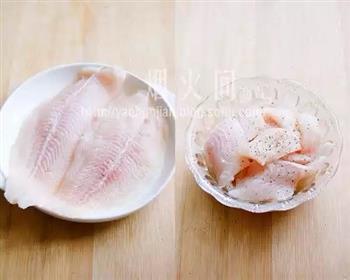 辣椒酱蒸鱼怎么做，辣椒酱蒸鱼怎么做好吃，辣椒酱蒸鱼做法