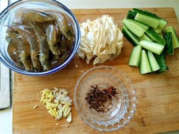 豆腐皮油焖虾怎么做，豆腐皮油焖虾怎么做好吃，豆腐皮油焖虾做法