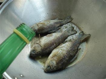 香菇豆腐鲫鱼汤-冬季暖身怎么做，香菇豆腐鲫鱼汤-冬季暖身怎么做好吃，香菇豆腐鲫鱼汤-冬季暖身做法