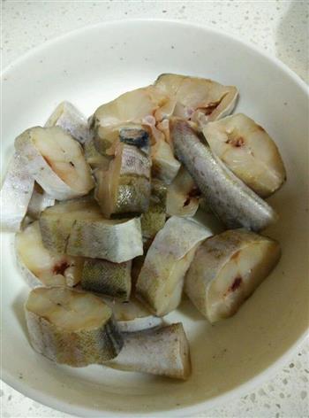 剁椒蒸明太鱼怎么做，剁椒蒸明太鱼怎么做好吃，剁椒蒸明太鱼做法