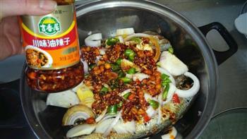 香煎红烧麻辣秋刀鱼怎么做，香煎红烧麻辣秋刀鱼怎么做好吃，香煎红烧麻辣秋刀鱼做法