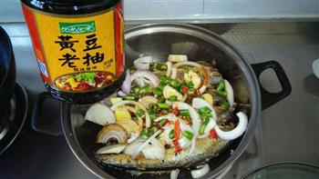 香煎红烧麻辣秋刀鱼怎么做，香煎红烧麻辣秋刀鱼怎么做好吃，香煎红烧麻辣秋刀鱼做法