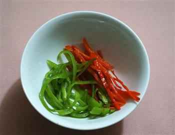 葱香榨菜肉糜嵌鲫鱼-乌江榨菜怎么做，葱香榨菜肉糜嵌鲫鱼-乌江榨菜怎么做好吃，葱香榨菜肉糜嵌鲫鱼-乌江榨菜做法