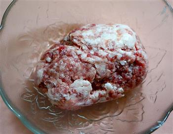葱香榨菜肉糜嵌鲫鱼-乌江榨菜怎么做，葱香榨菜肉糜嵌鲫鱼-乌江榨菜怎么做好吃，葱香榨菜肉糜嵌鲫鱼-乌江榨菜做法